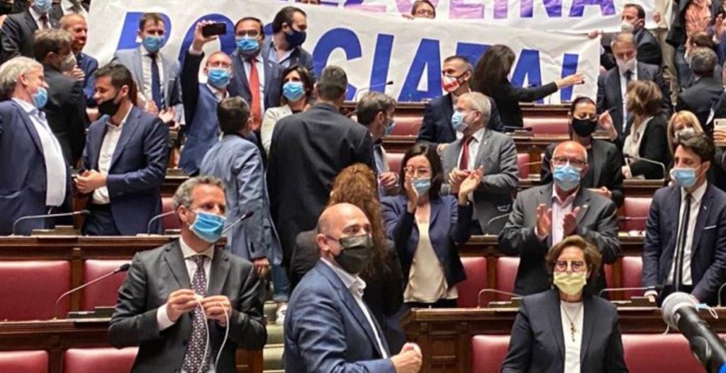 La sceneggiata della Lega alla Camera