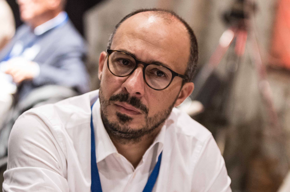 Faraone: “Fermare il vaccino AstraZeneca è stato un errore”